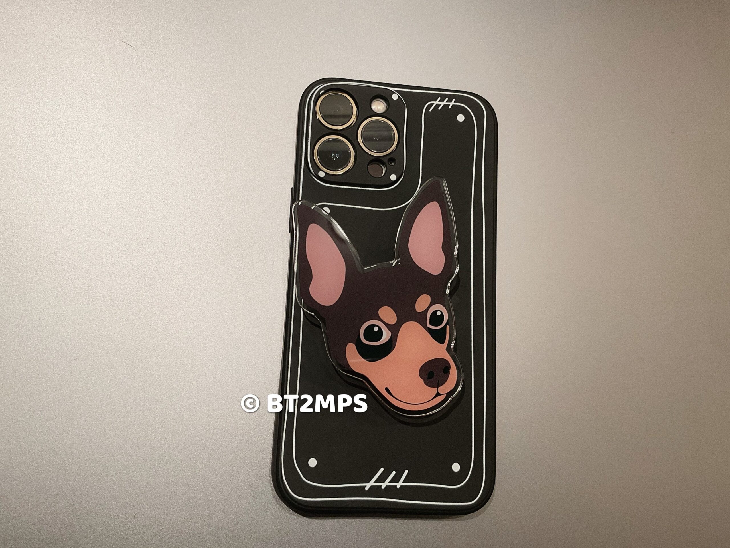 Min Pin Dog Phone Grip: Acrylic Miniature Pinscher, MagSafe Compatible - Image 4