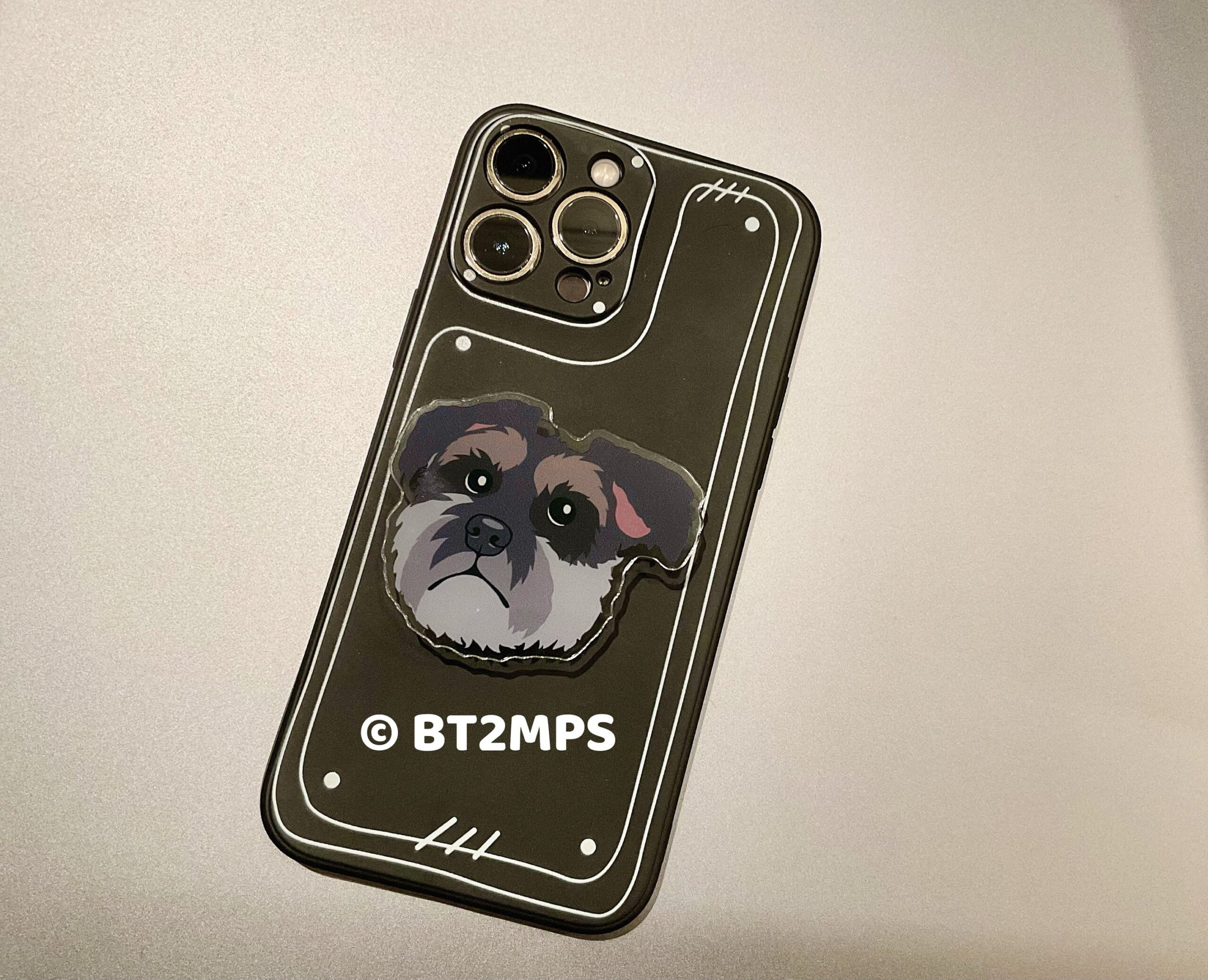 BT2MPS Schnauzer Dog Acrylic Phone Grip / iPhone Holder / Mobile Phone Stand / MagSafe - Image 4