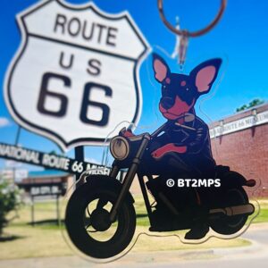 Biker Min Pin Dog Motorcycle Keychain: Cafe Racer Keyring